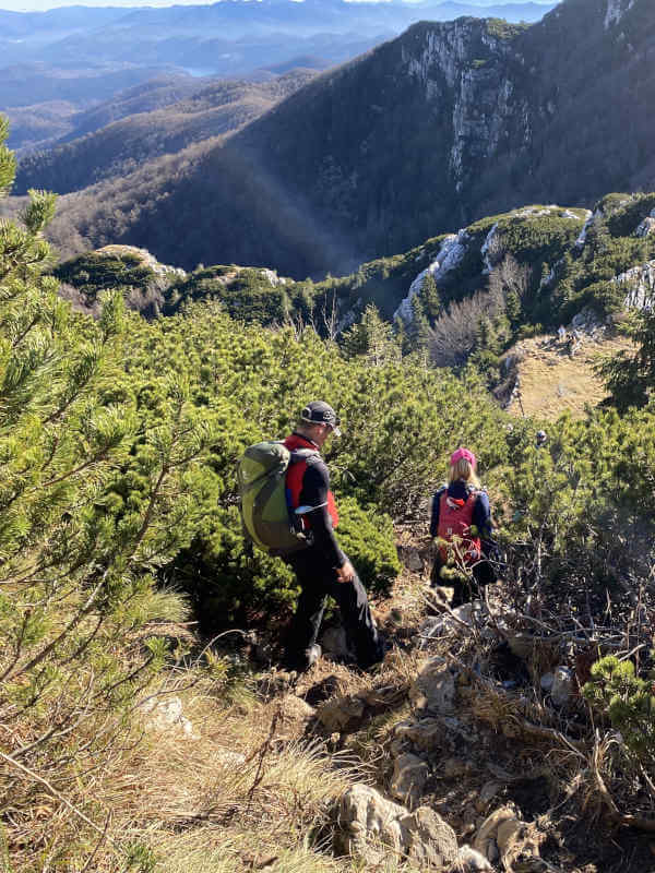 Activités touristiques en Croatie 9 randonneurs au parc national de Risnjak